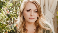 logo Anna Todd
