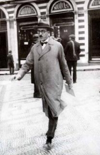 logo Fernando Pessoa
