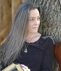 logo Lisa Desrochers