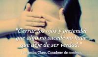 Cazadores de sombras, Cassandra Clare